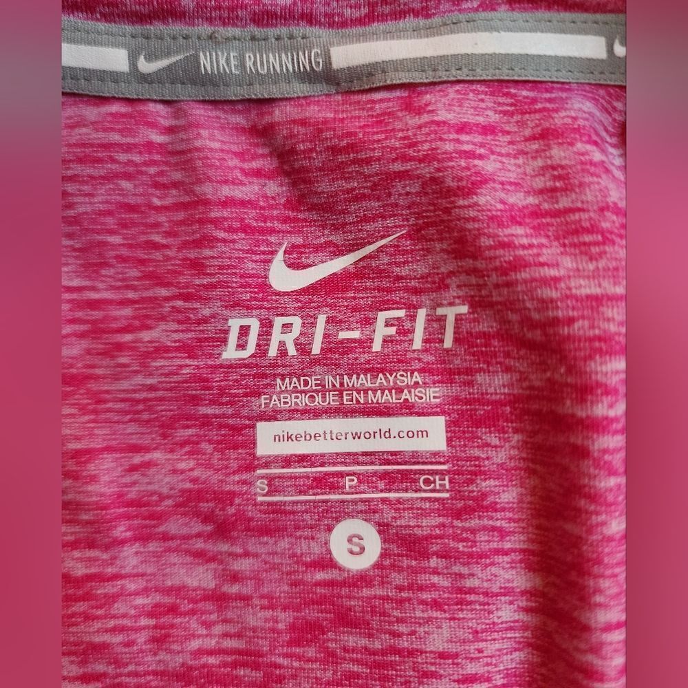 Nike Dri-Fit Womens Small Top - Picture 6 of 7